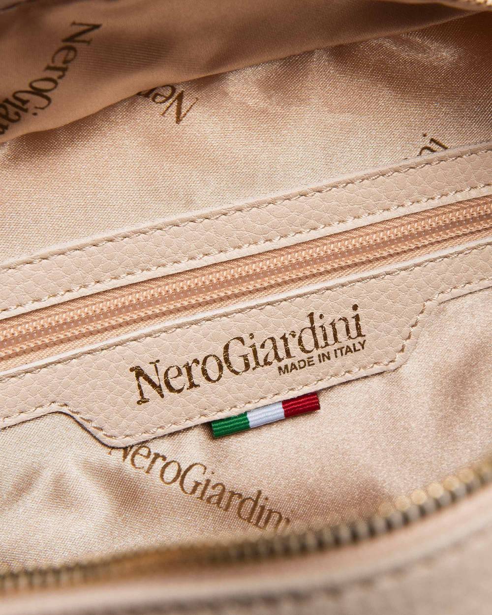 NeroGiardini Art. E443753D Bestseller