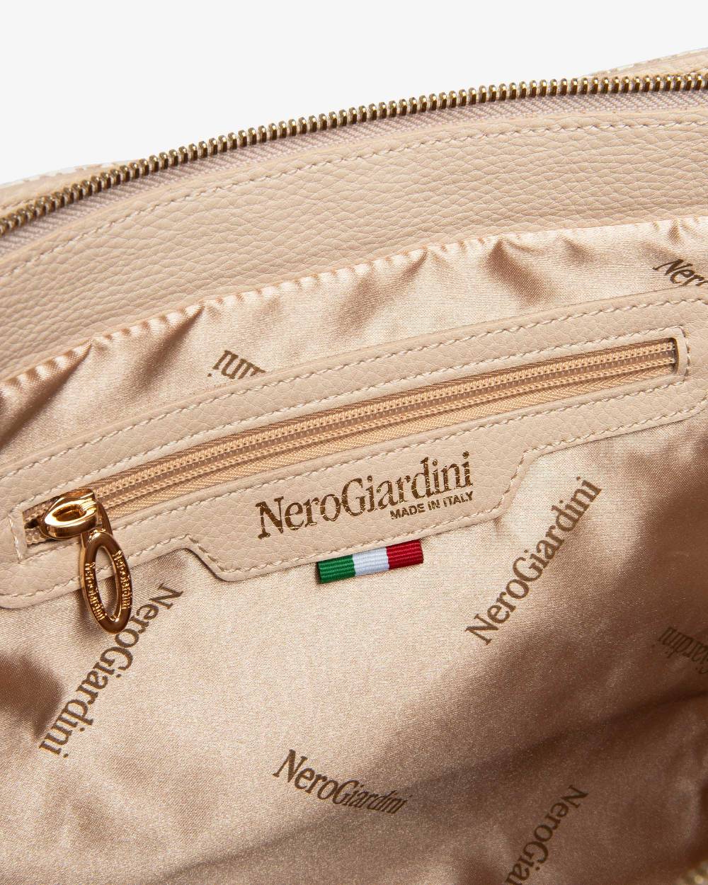 NeroGiardini Art. E443720D Fino al 60% di sconto