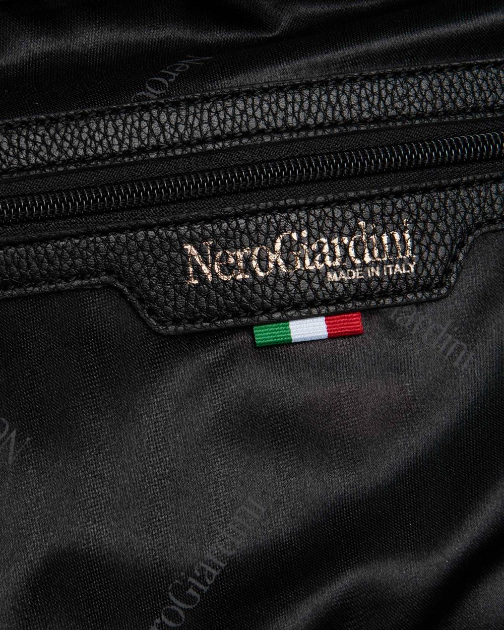 NeroGiardini Art. E242500U Liquidazione