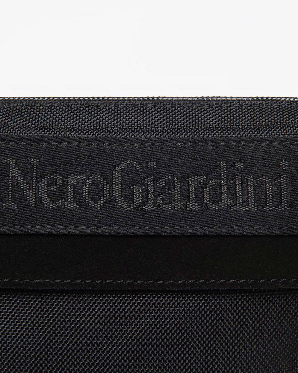 NeroGiardini Art. I343600U Comprane uno, ottenene uno gratis