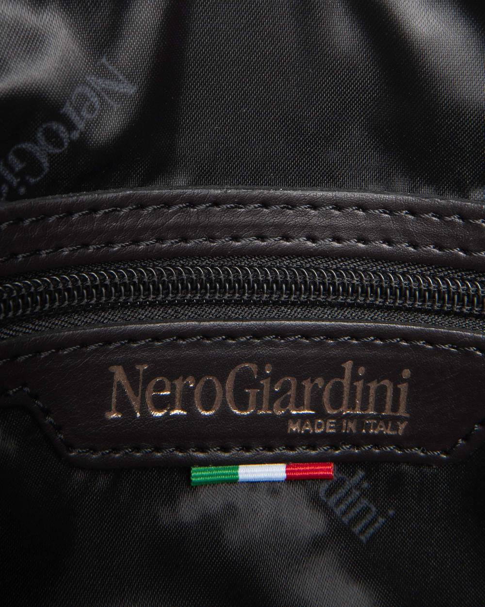 NeroGiardini Art. I343600U Comprane uno, ottenene uno gratis