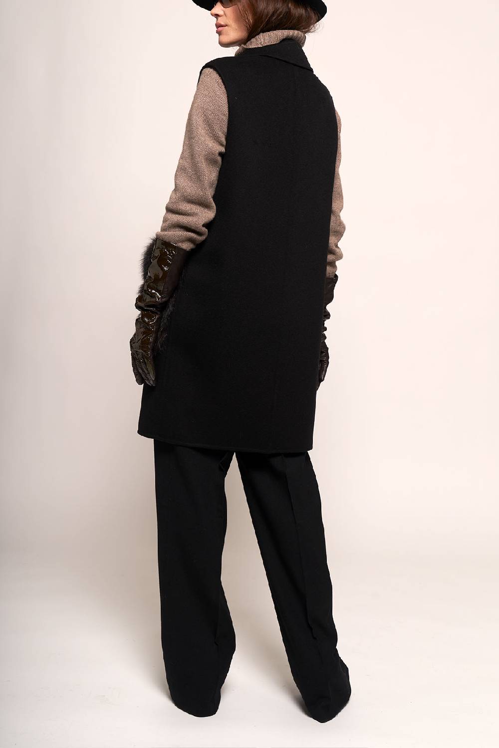 Manzoni 24 Gilet in tessuto cashmere Loro Piana con tasche zibellino Sottocosto