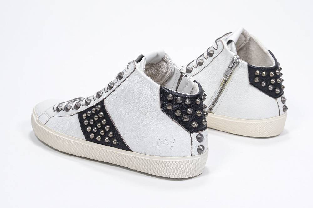 Leather Crown STUDBORN | Vintage Bianche & Nere - Alte - Donna Comprane uno, ottenene uno gratis