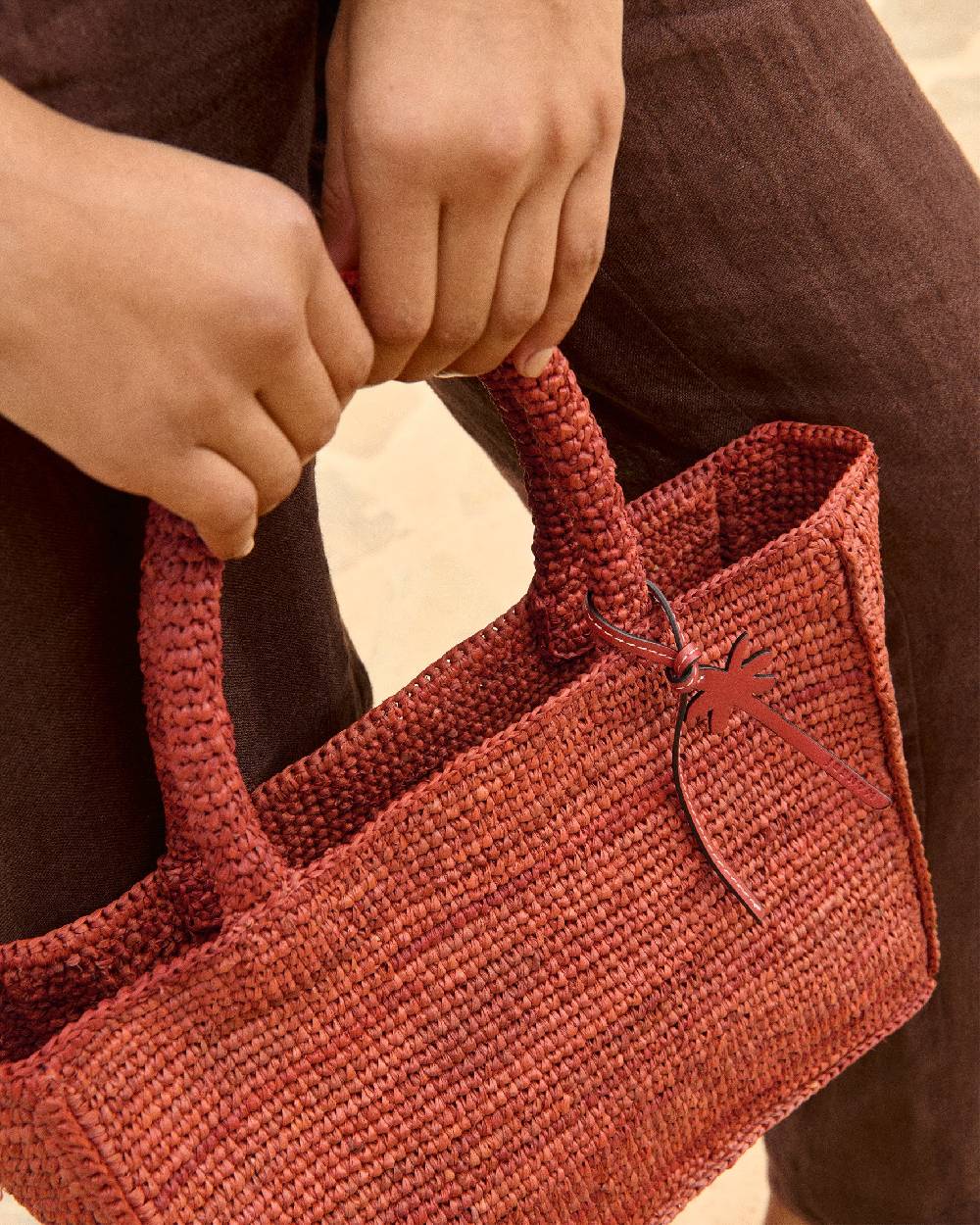 Manebí Raffia Sunset Bag Small - Rust Enormi risparmi