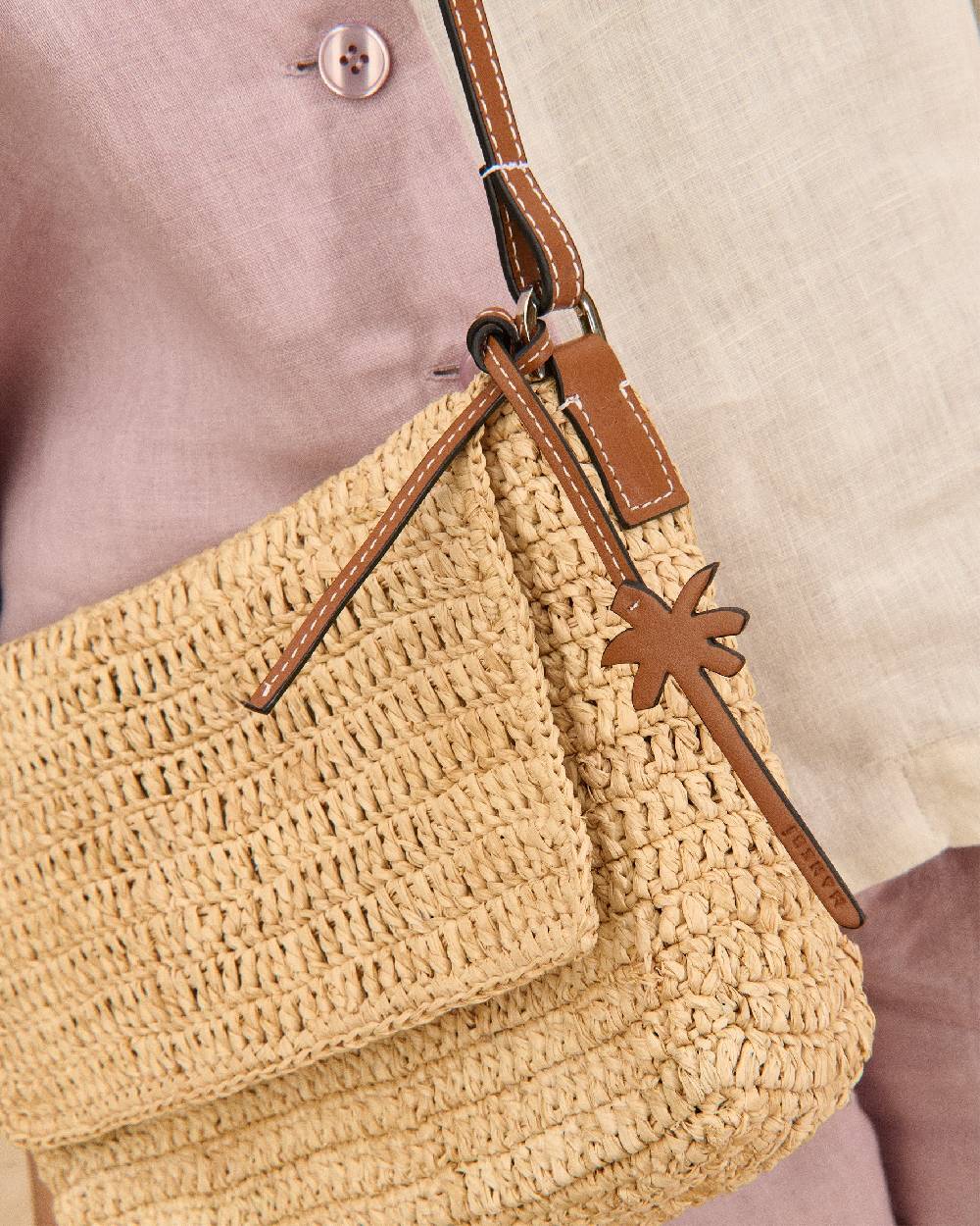 Manebí Raffia Summer Night Bag Medium - Leather Handle \u0026 Palm Leather Tag Natural and Brown Esporta salva