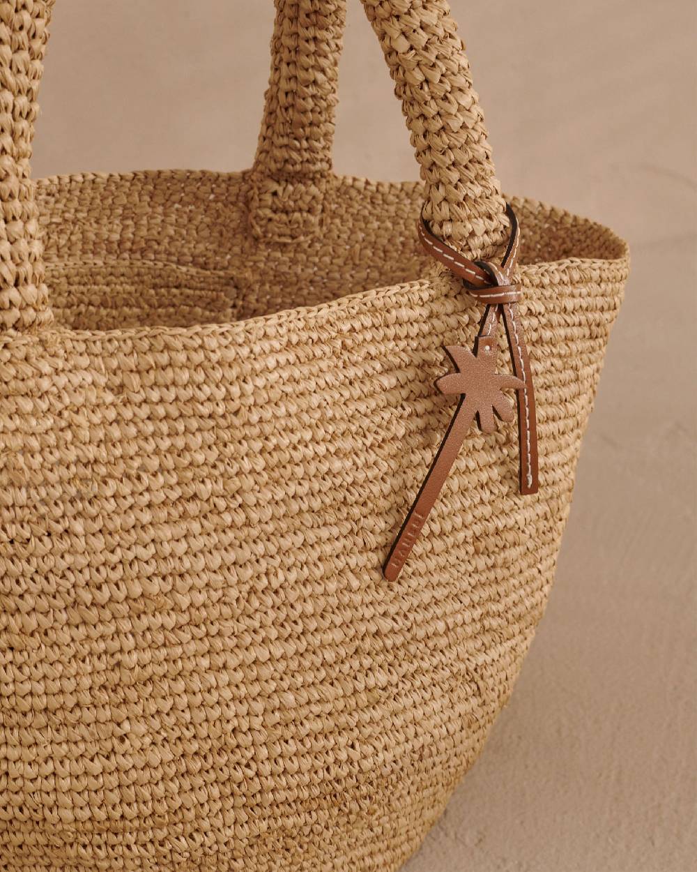 Manebí Raffia Summer Bag Medium - Palm Leather Tag Tan Black Friday Prezzi