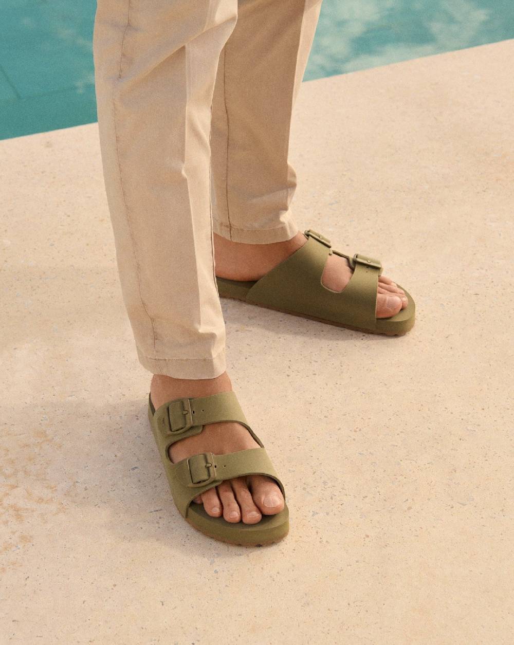 Manebí Eva Swim Sandals - Honolulu Kaki Green Offerta settimanale