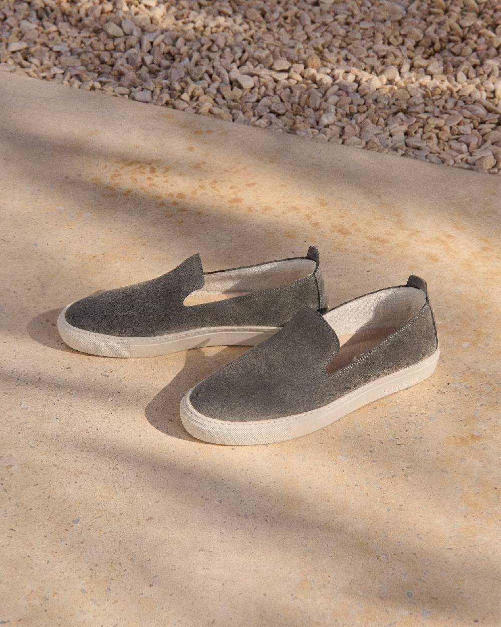 Manebí Suede Slip On - Carbon Grey Latest stili