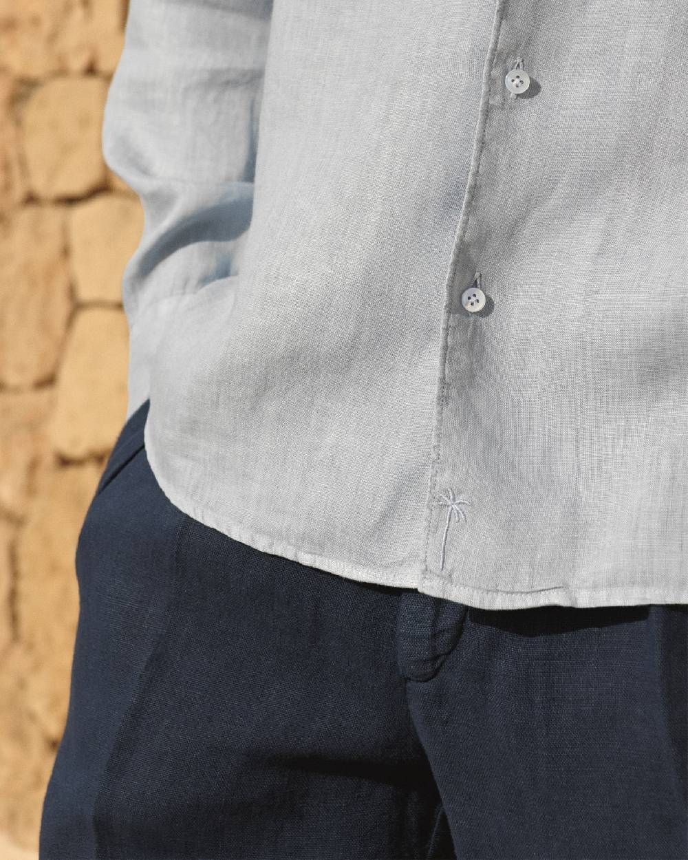Manebí Washed Linen Panama Shirt - Grey Blue Super sconto