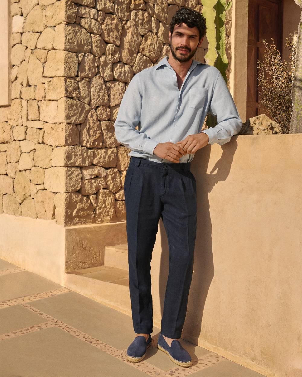 Manebí Irish Linen Savana Trousers - Night Blue Enormi sconti