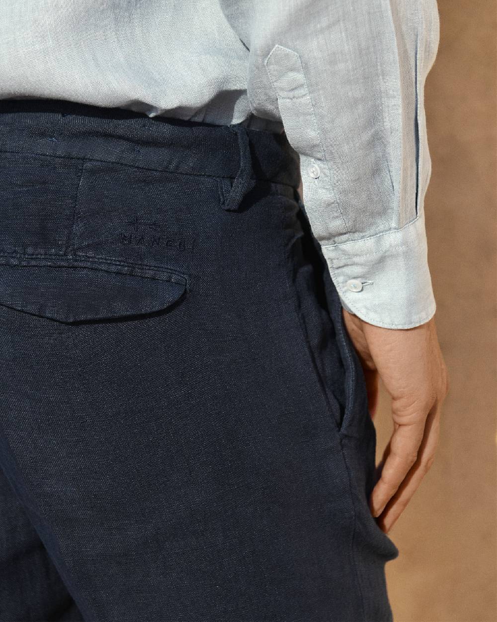 Manebí Irish Linen Savana Trousers - Night Blue Enormi sconti