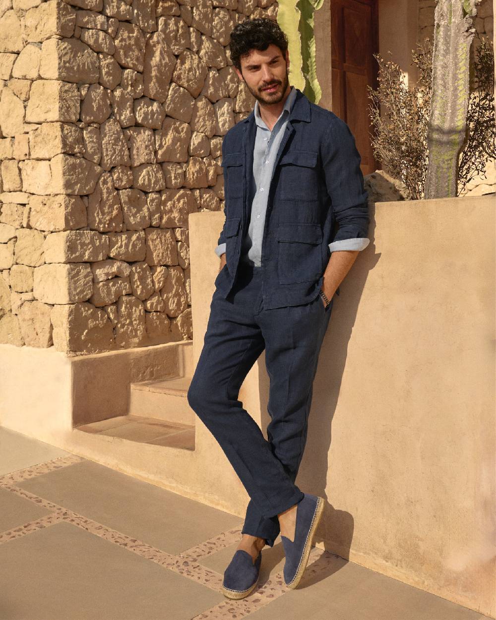 Manebí Irish Linen Savana Trousers - Night Blue Enormi sconti