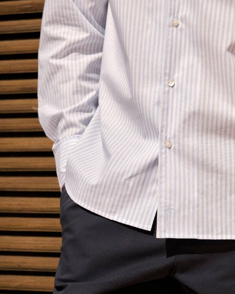 Manebí Poplin Panama Shirt - Light Blue \u0026 White Watercolor Stripes Promozione