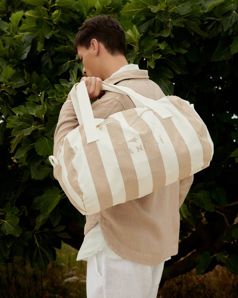 Manebí Canvas Weekend Bag - Embroidered Logo White and Beige Stripes Offerta