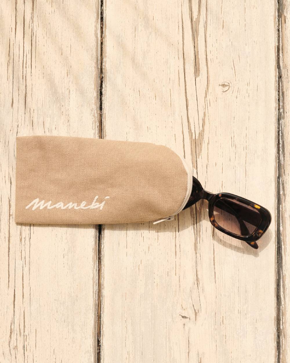 Manebí Canvas Sunglasses Case - La Havana Desert With Ecru Logo In Vendita