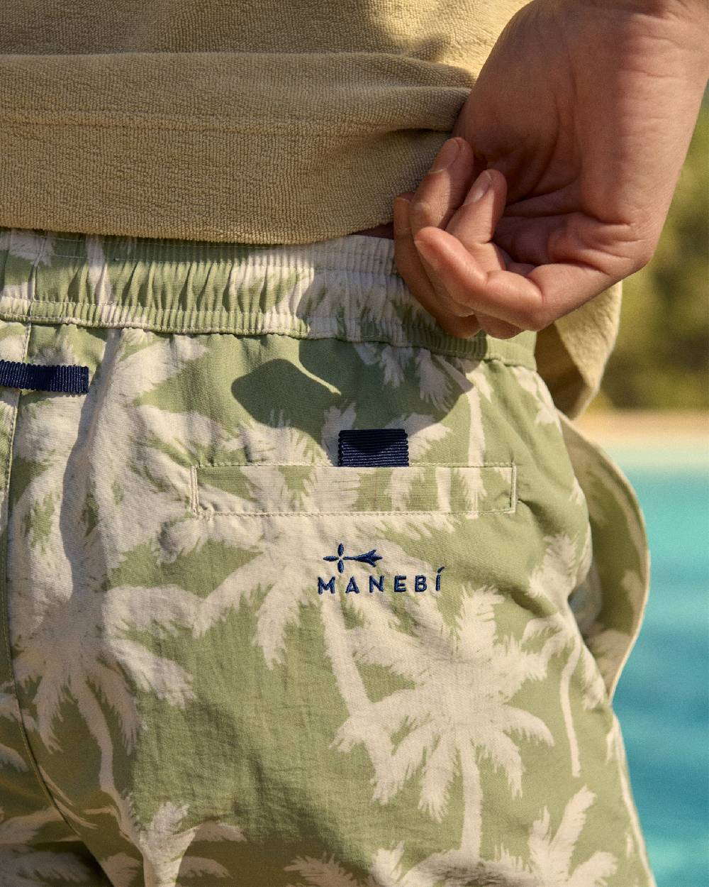 Manebí Printed Swim Shorts - Sage Macro Palms Offerta esclusiva