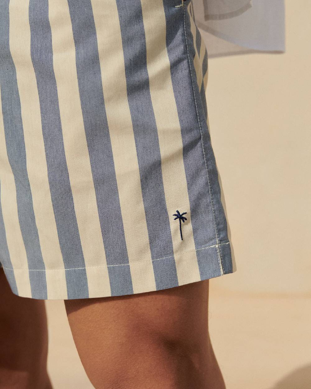 Manebí Printed Macro Stripes Swim Shorts - Navy Blue Macro Stripes Offerta natalizia
