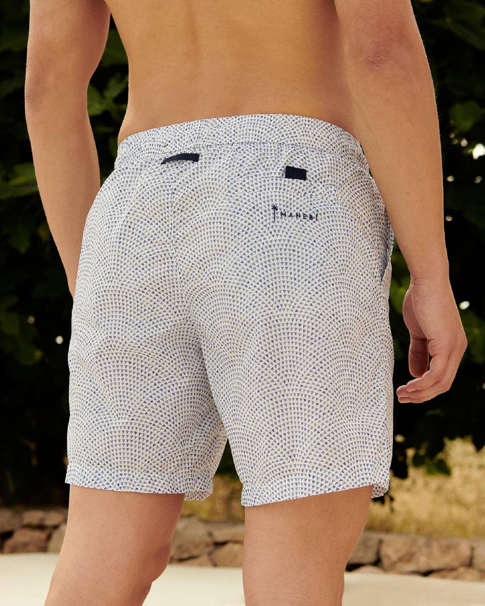 Manebí Printed Radial Triangles Swim Shorts - Recycled Ultra Light White \u0026 Triangles Offerta temporanea