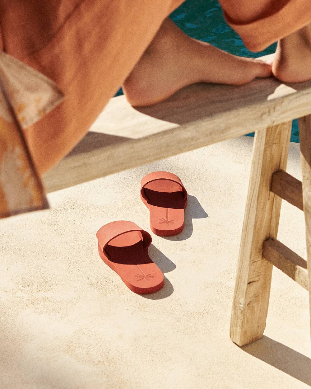 Manebí Eva Slide|Swim Sandals - Terracotta Comprane uno, ottenene uno gratis