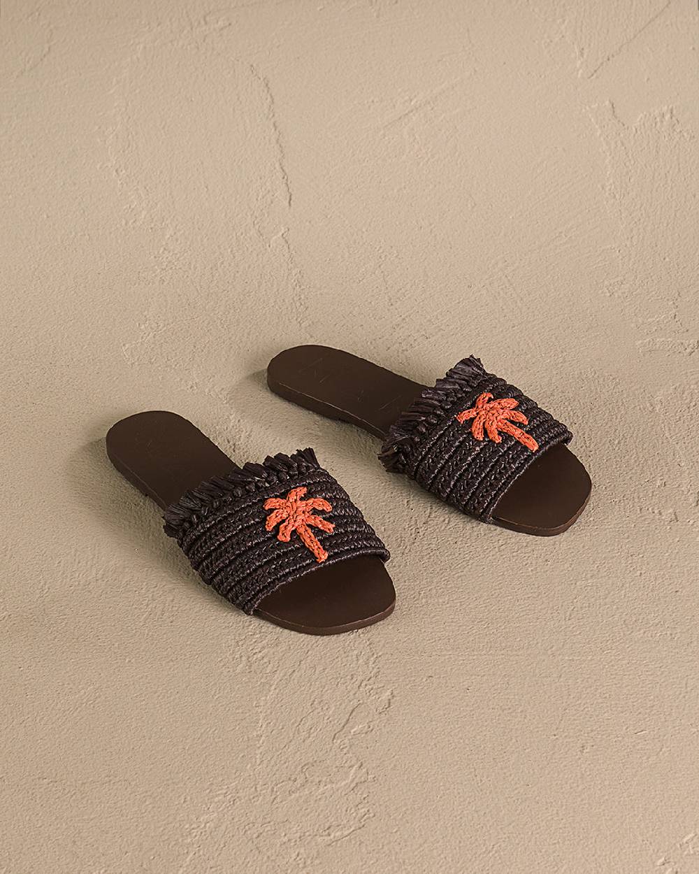 Manebí Fringed Knots Raffia|and Leather Sandals - Yucatán Cocoa With Orange Dust Palm Promozione temporanea