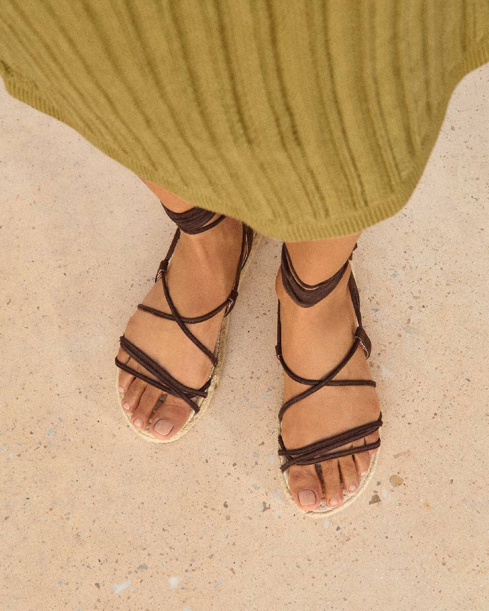 Manebí Suede \u0026 Jute Lace-Up Sandals - Cocoa Trasporto libero internazionale