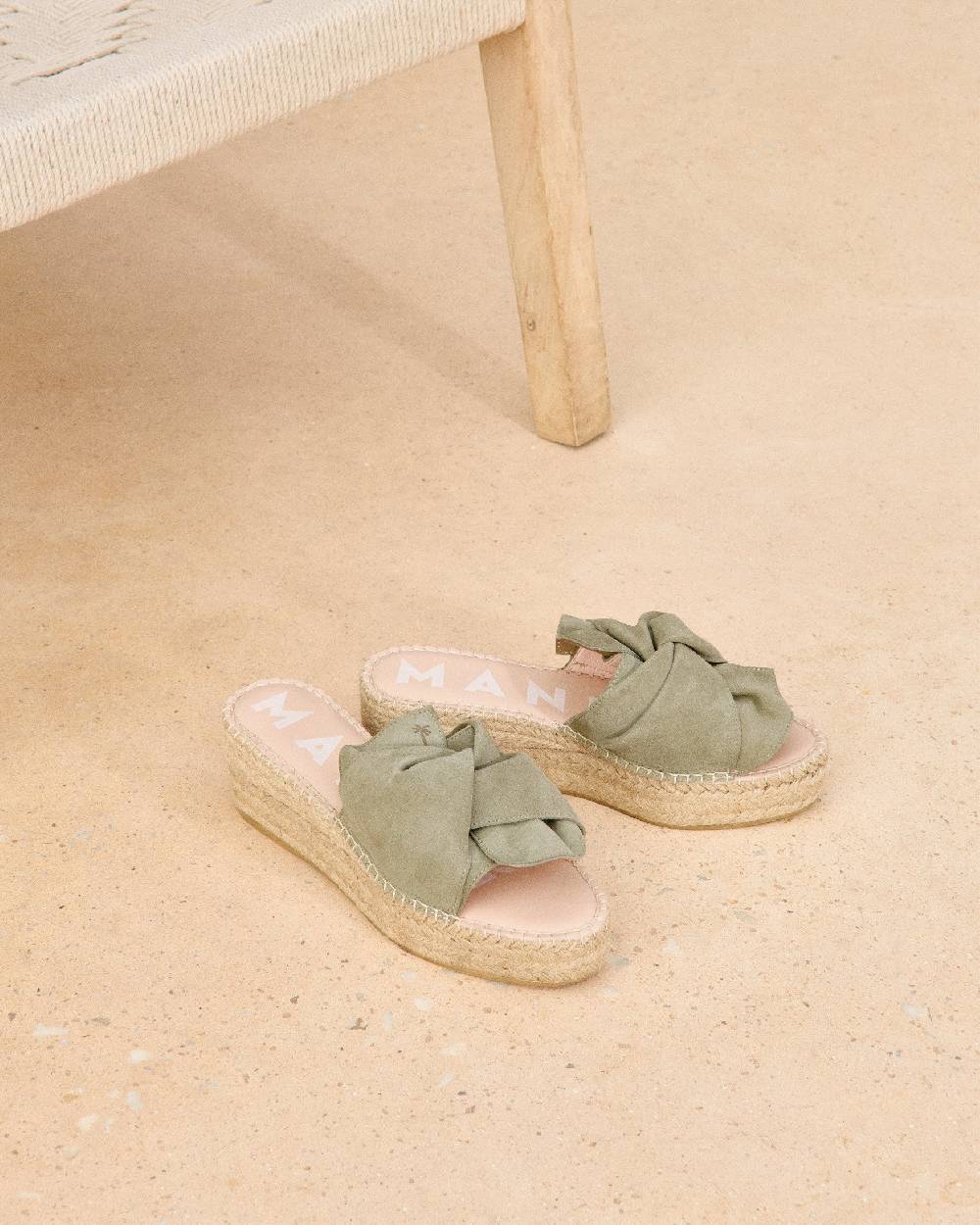 Manebí Soft Suede Platforms With Knot - Sage In vendita