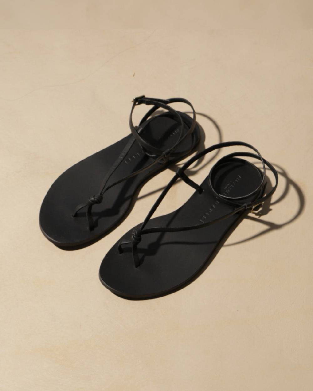 Manebí Sandali Kate in Pelle con Nodo - Black Qualità
