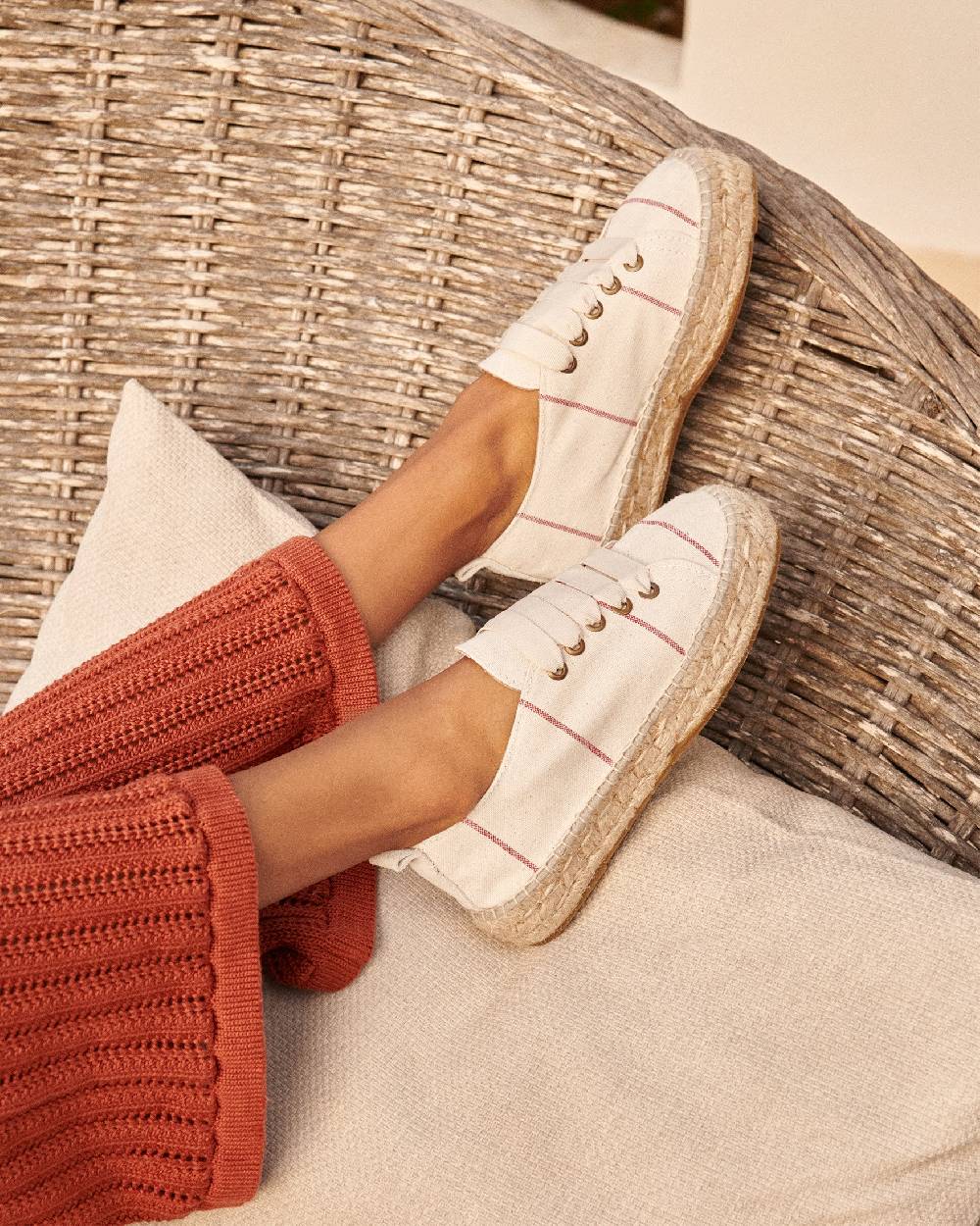 Manebí Woven Canvas|Lace-Up Espadrilles - Red Micro Stripes On Beige Affare Del Giorno