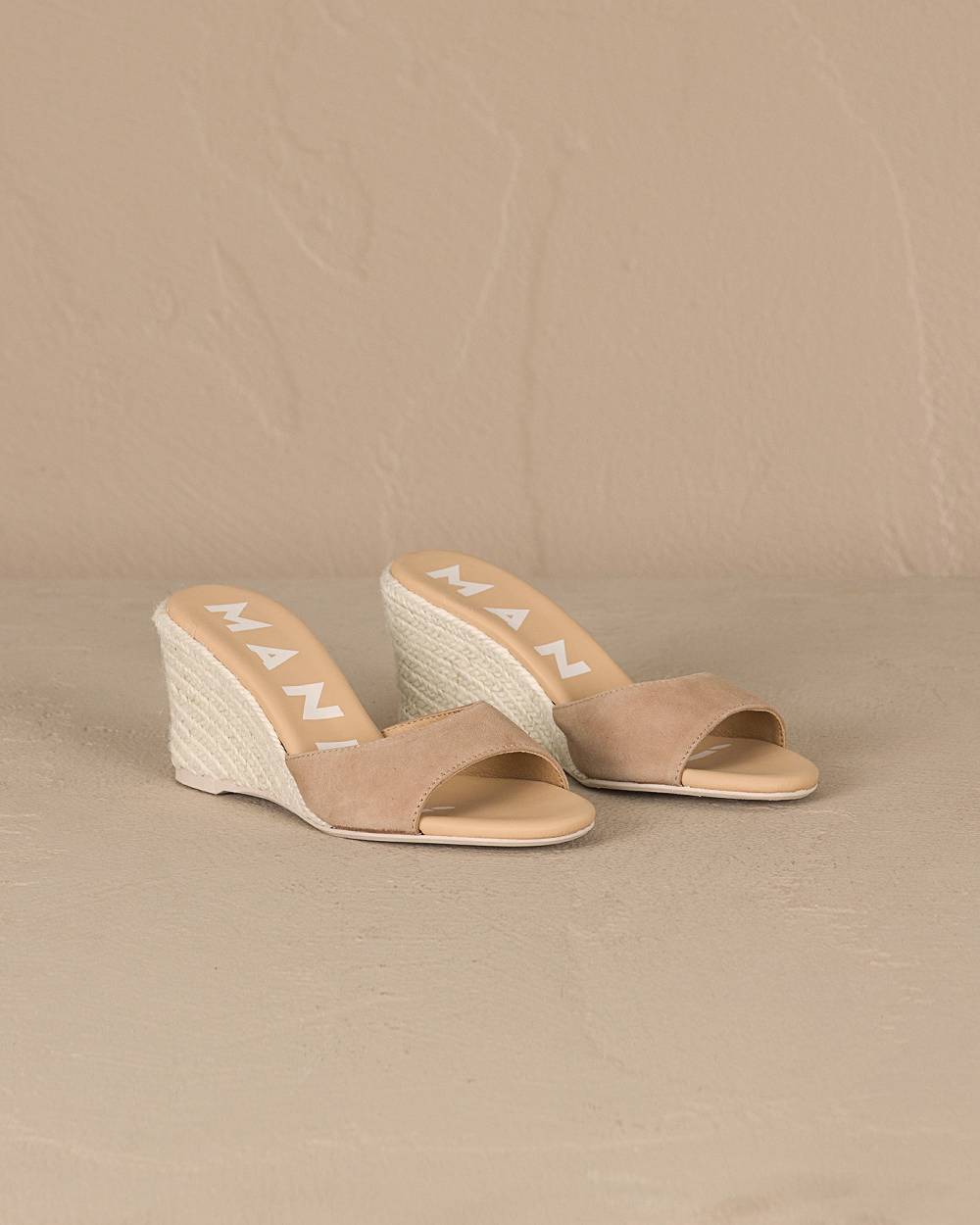Manebí Soft Suede Mule|Wedge Espadrilles - Vintage Taupe Offerta