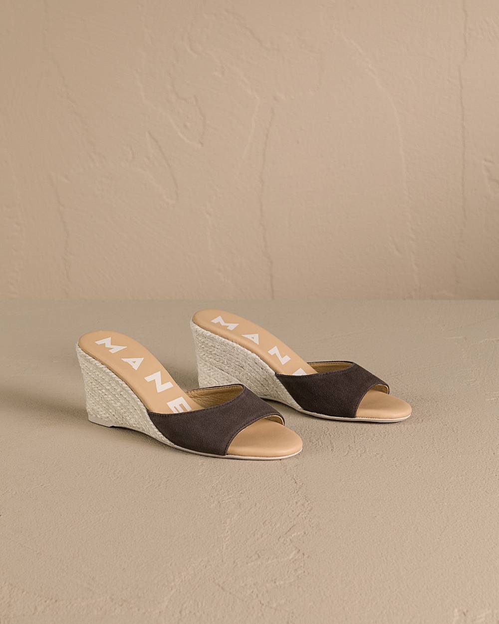 Manebí Soft Suede Mule|Wedge Espadrilles - Cocoa Economico