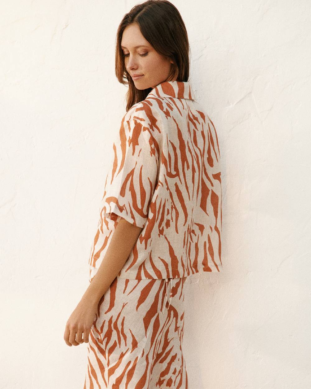Manebí Printed Linen Cumana Shirt - Eggnog \u0026 Orange Rust Zebra Offerta speciale