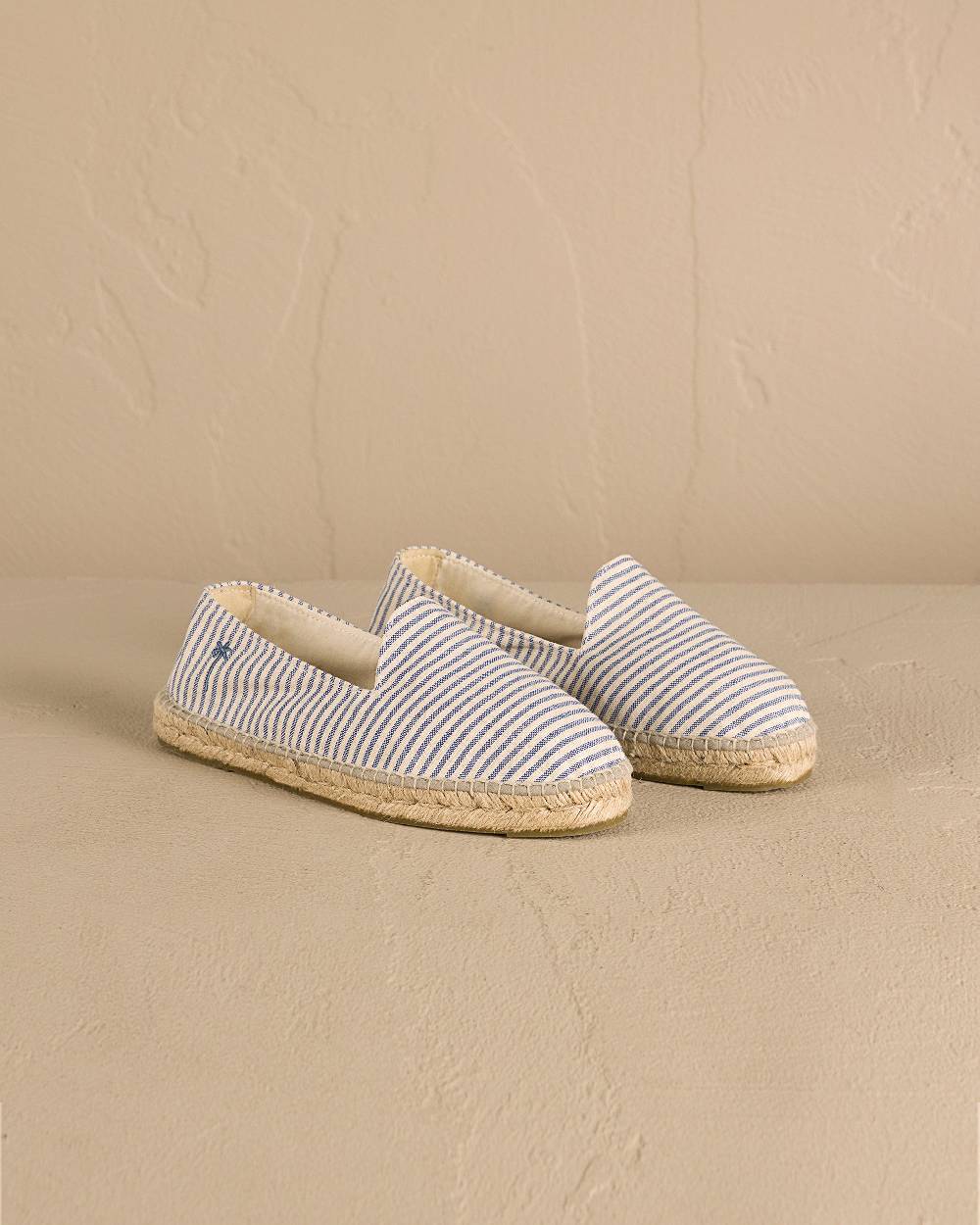 Manebí Recycled Cotton Canvas Espadrilles - Navy Blue Micro Stripes On Beige Grandi sconti