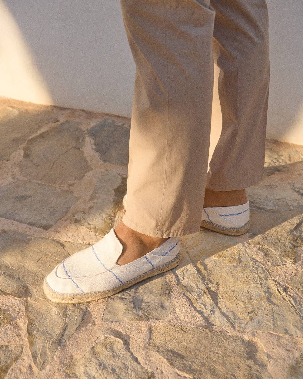 Manebí Woven Canvas|Traveler Loafers Espadrilles - Navy Blue Micro Stripes On Beige Nuovi prodotti
