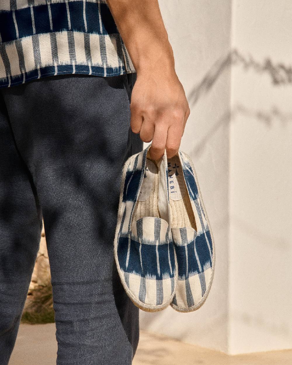 Manebí Dyed Cotton Espadrilles - Navy Blue And Indigo Pattern Comprane uno, ottenene uno gratis
