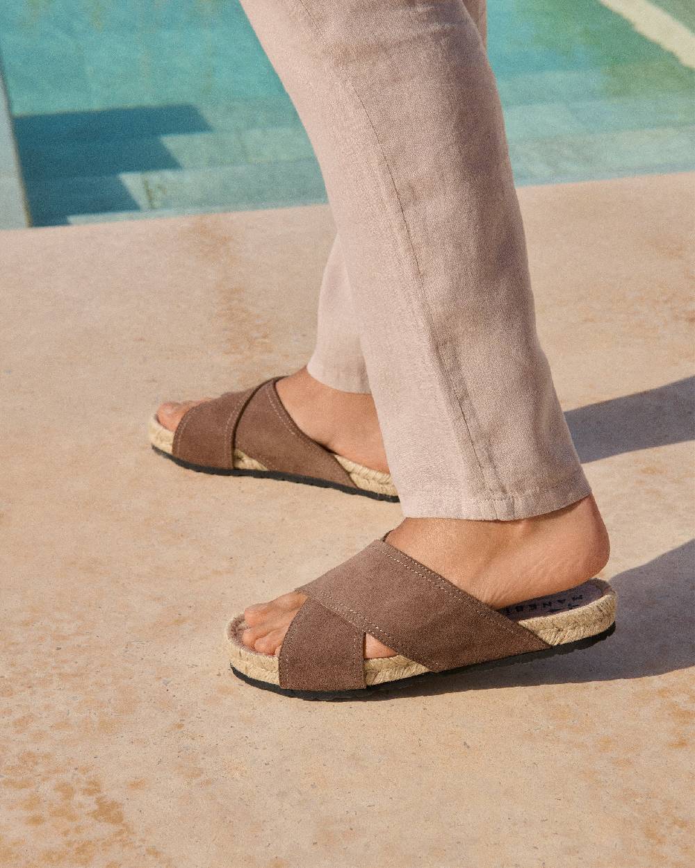 Manebí Suede Crossed Bands Sandals - Moka Prezzo basso