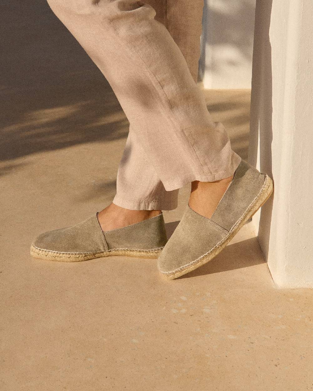 Manebí Suede Square Toe Espadrilles - Forest Offerta settimanale