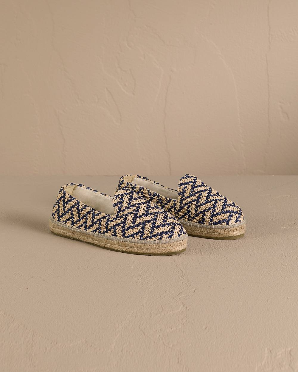 Manebí Raffia Zig Zag Espadrilles - Navy Blue And Natural Rilascio limitato