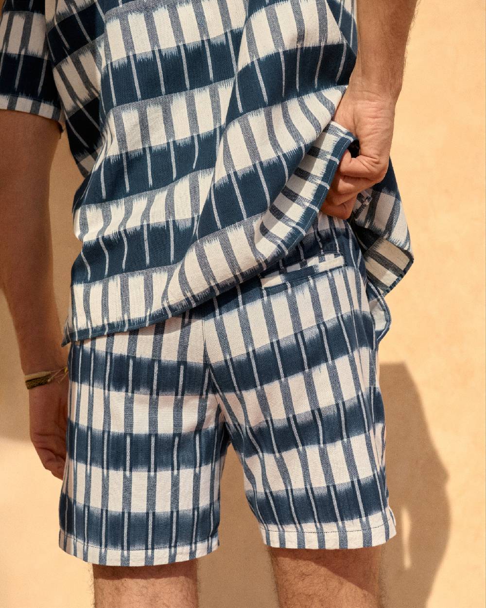 Manebí Dyed Cotton Malibu Shorts - Navy Blue \u0026 Indigo Pattern Fino al 60% di sconto
