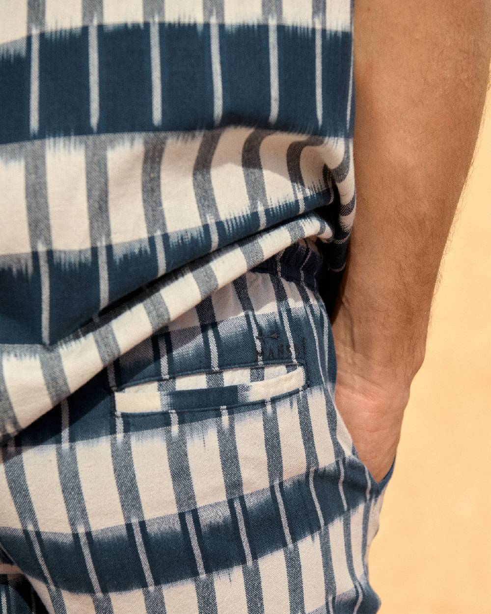 Manebí Dyed Cotton Malibu Shorts - Navy Blue \u0026 Indigo Pattern Fino al 60% di sconto