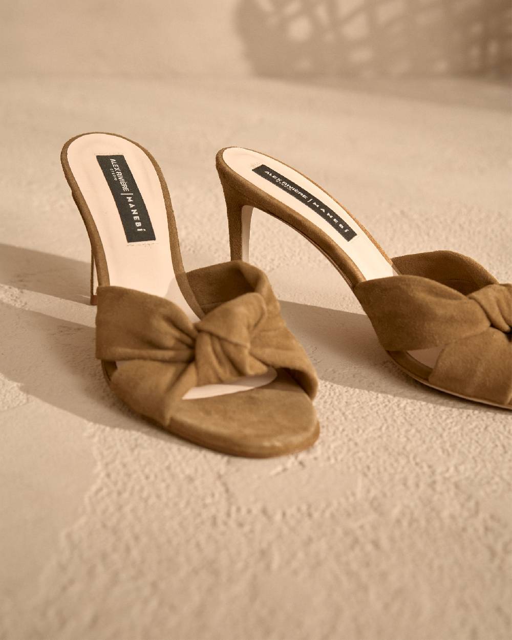 Manebí Sophie Suede Mule Heels - Knot Brown I Più Venduti