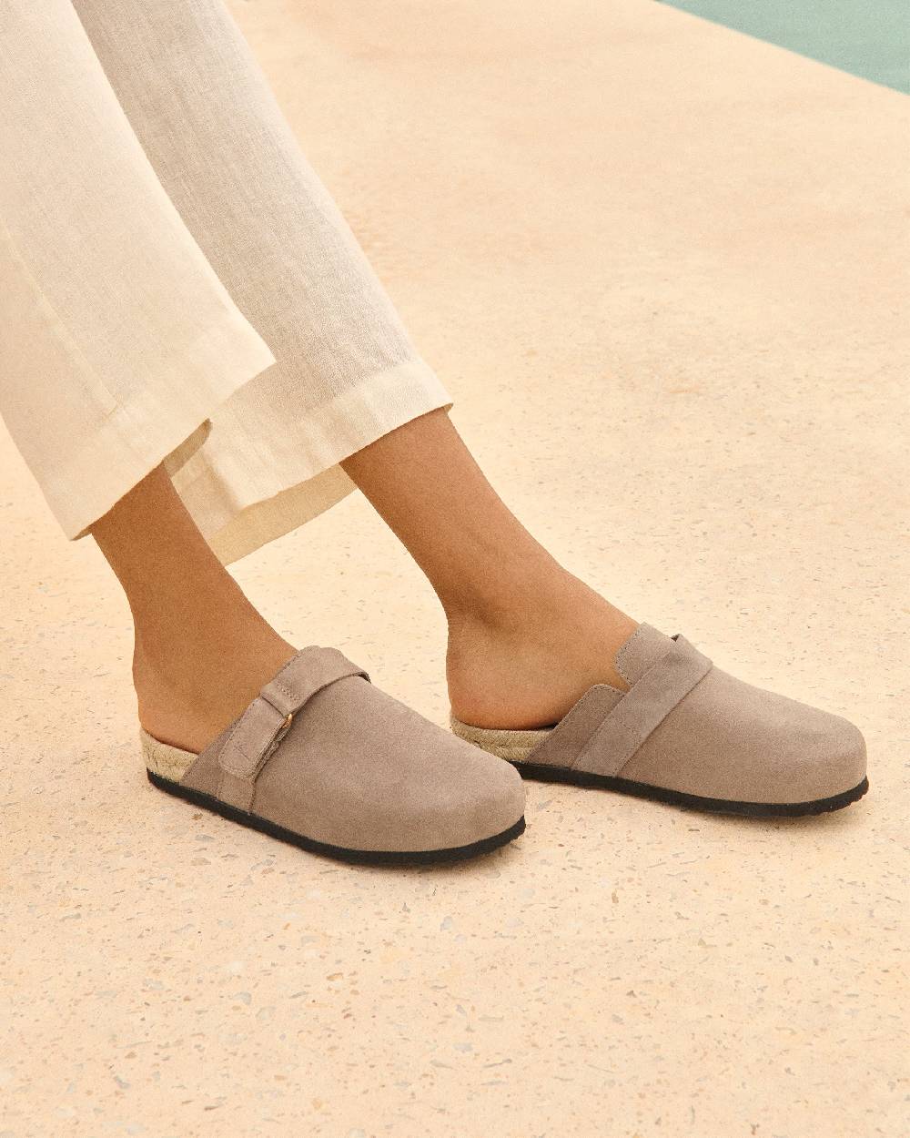 Manebí Suede Clog Mules - Hamptons Coco Brown Nuova