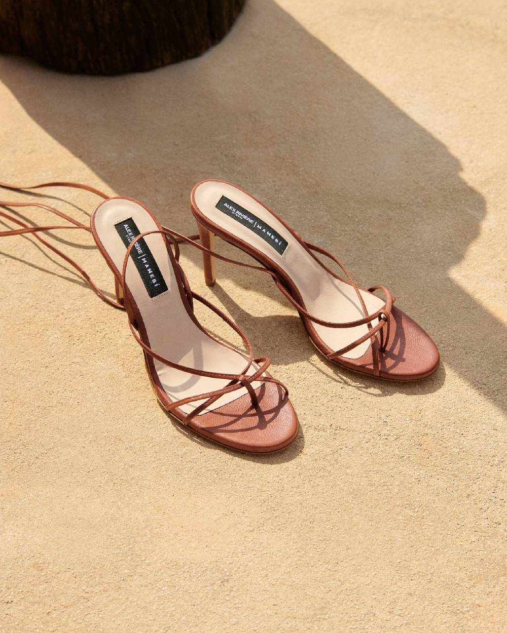 Manebí Alex Leather Heels - Thongs Brown Offerta speciale