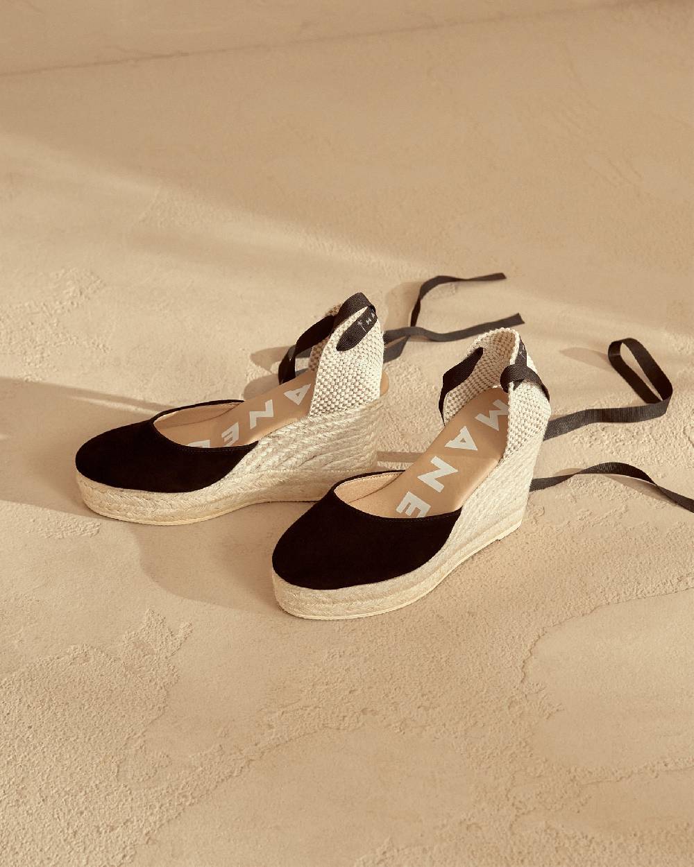 Manebí Soft Suede Wedge Espadrilles - Hamptons Black Offerta migliore