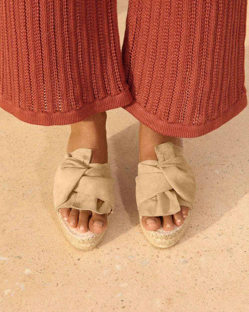 Manebí Soft Suede Platforms With Knot - Hamptons Champagne Beige Liquidazione