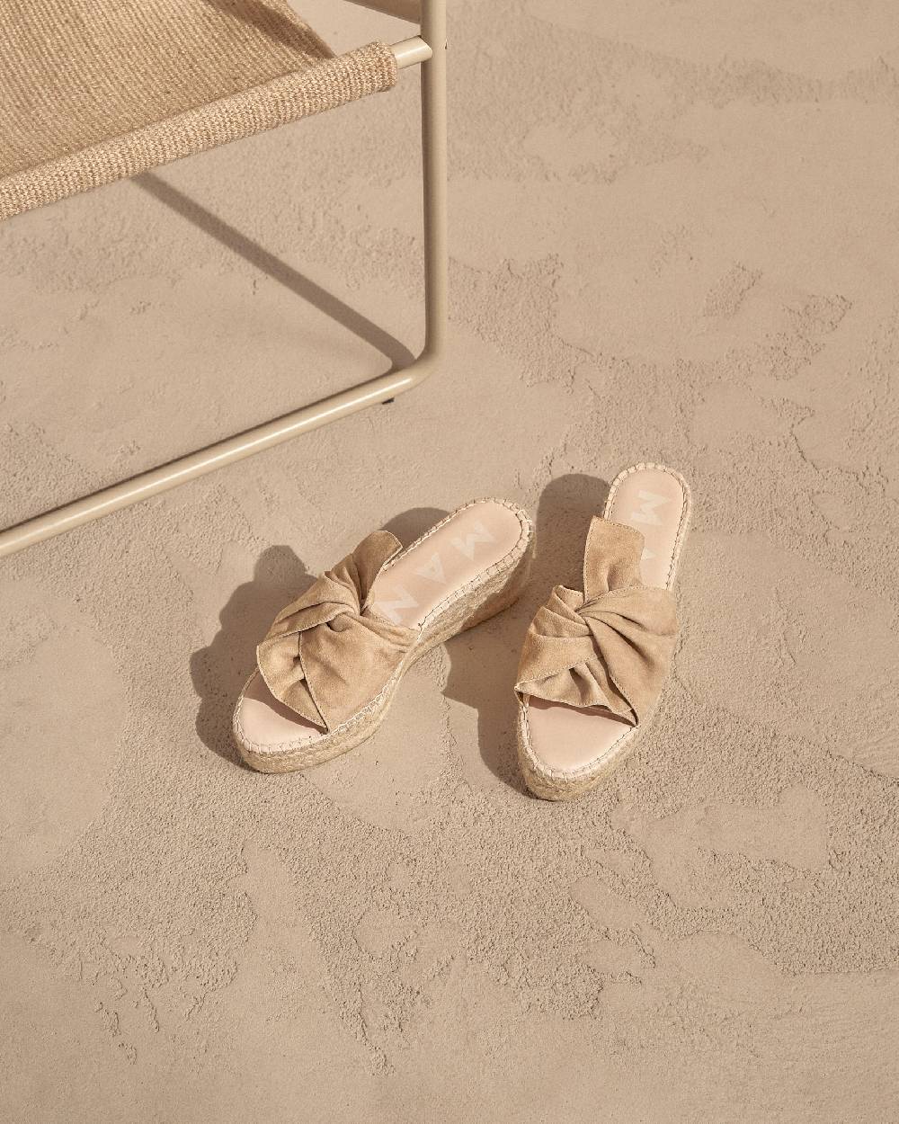 Manebí Soft Suede Platforms With Knot - Hamptons Champagne Beige Liquidazione