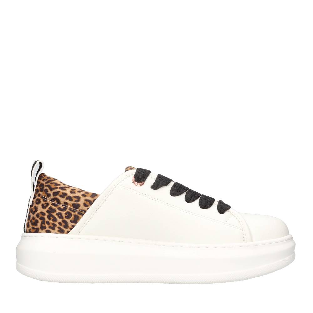 ALEXANDER SMITH Sneakers in ecopelle Offerta Pasqua