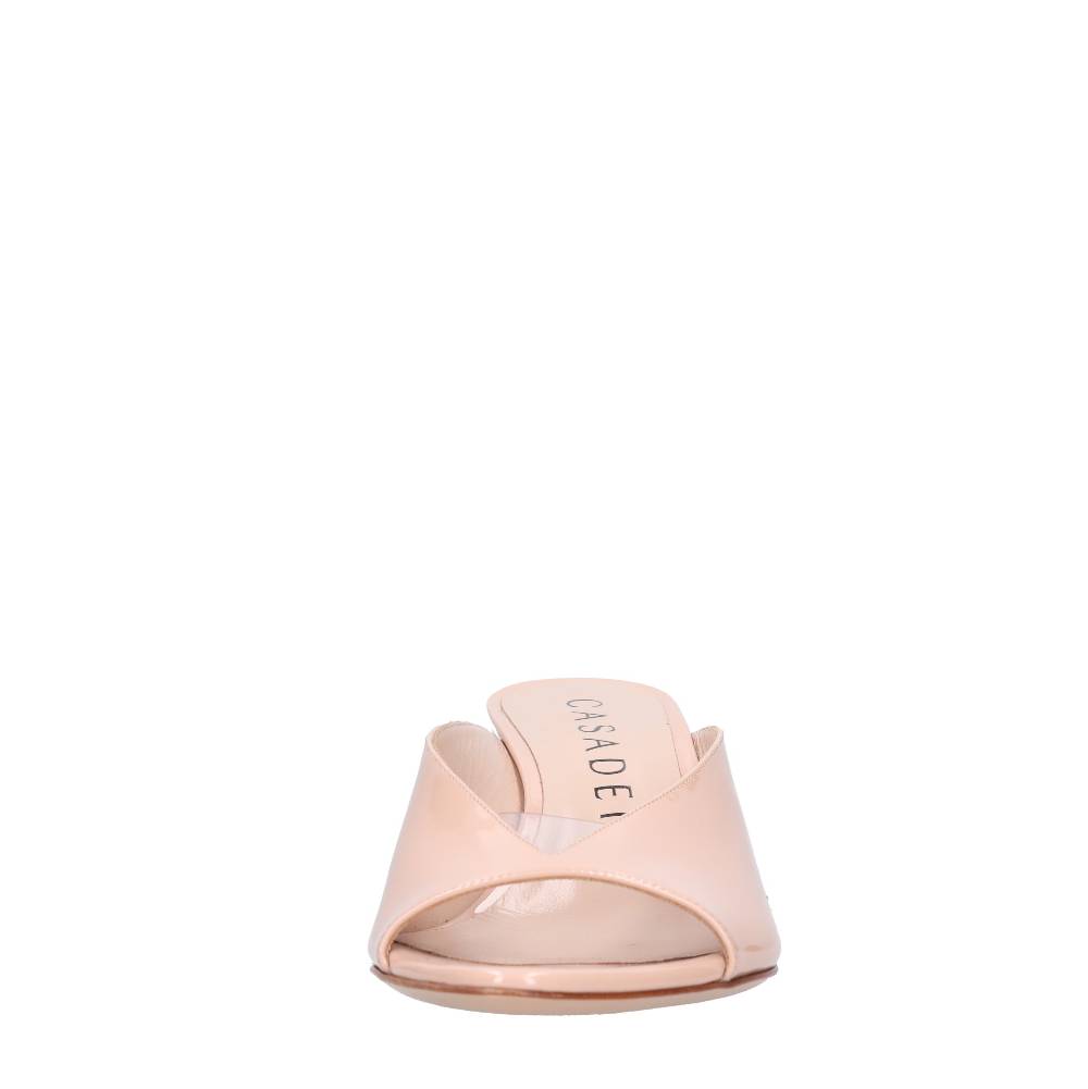 CASADEI Mules in vernice Hotsell