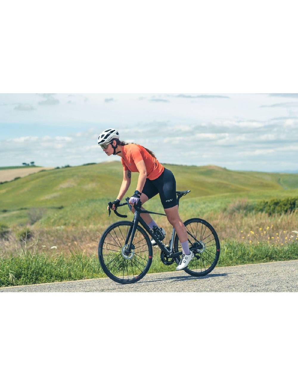 Northwave ESSENCE 2 WOMAN JERSEY SHORT SLEEVE Ultimi due giorni