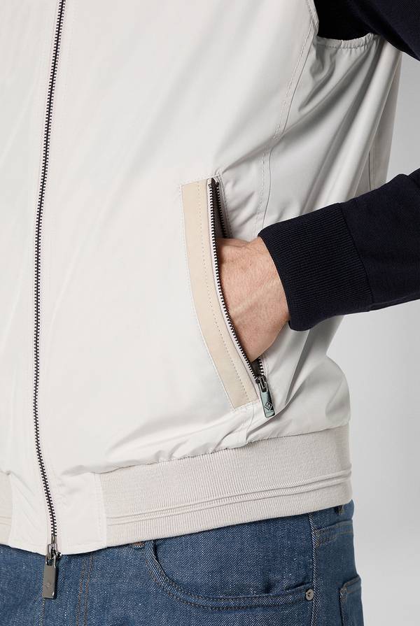 Pal Zileri Outerwear gilet in nylon ultra leggero Prezzo di fabbrica