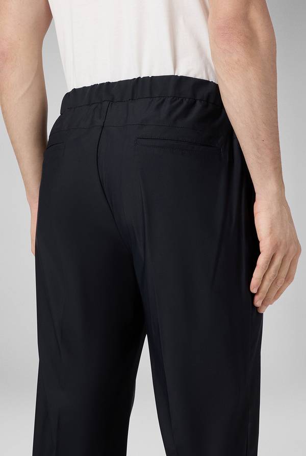 Pal Zileri Pantaloni leggeri in tessuto tecnico Offerte esclusive